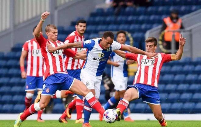 球场的日常 球场的日常