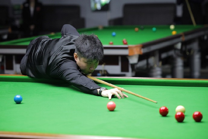 荡不安的日 荡不安的日