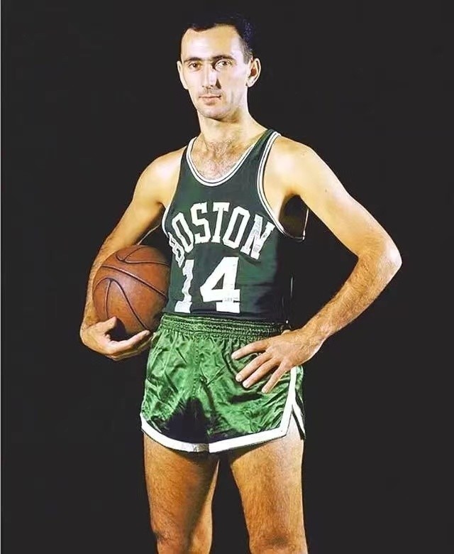 球方面都占 球方面都占